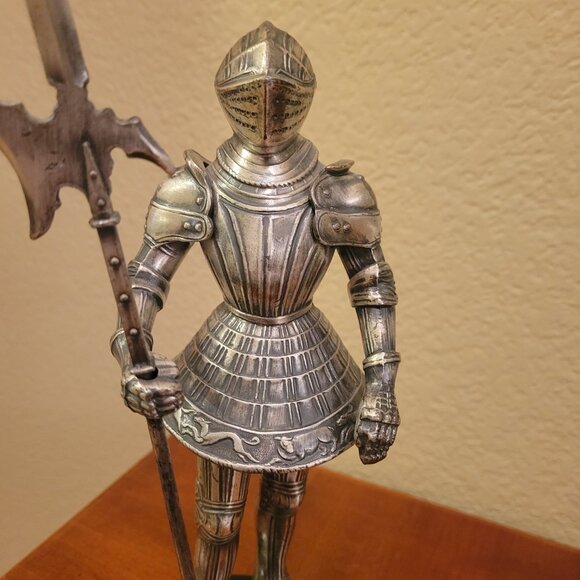 Knight with Halberd by Marto of Toledo - Picture 3 of 8